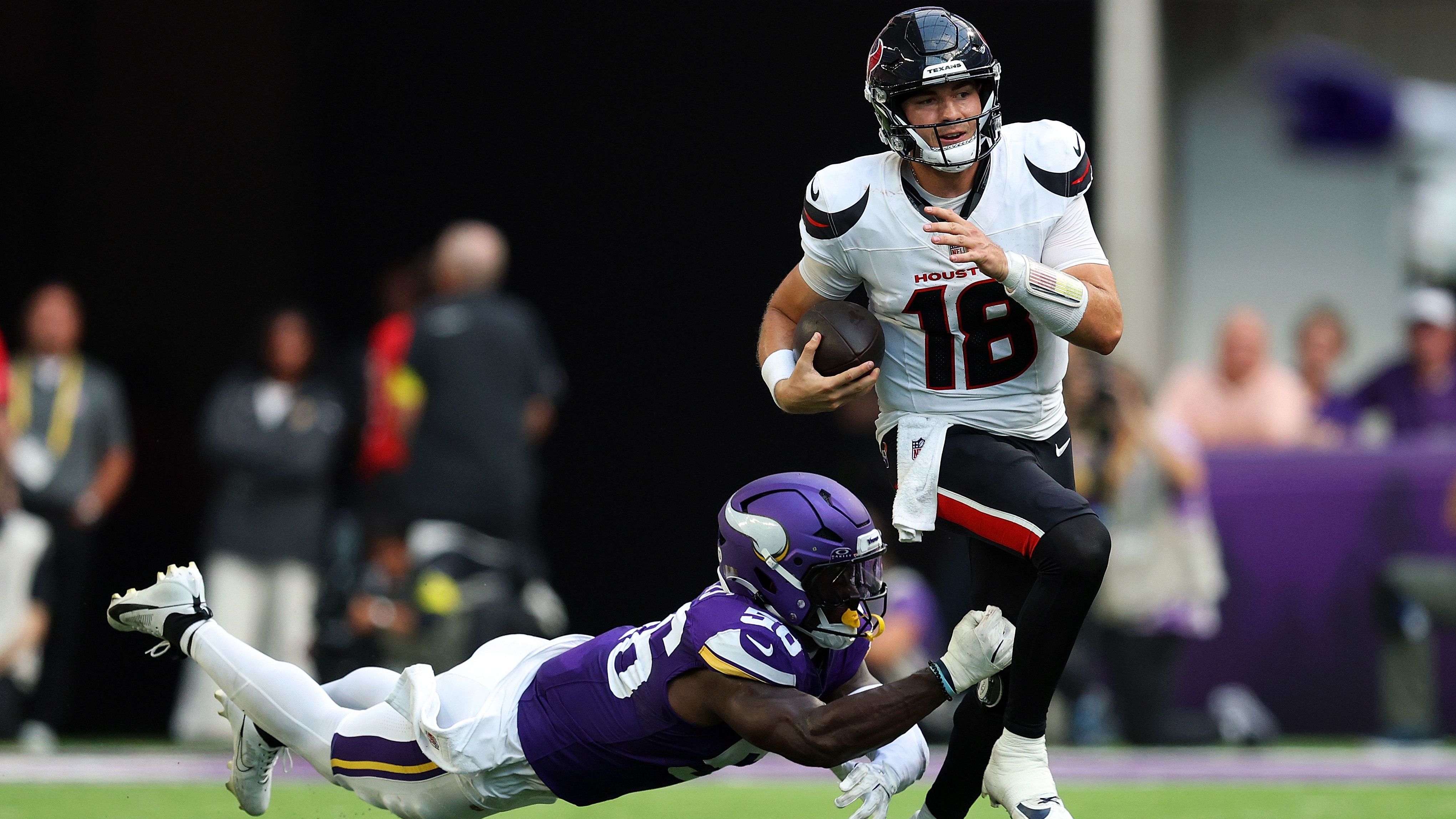 <strong>Graham Mertz (Houston Texans)</strong><br>Der 197. Pick des Drafts hatte sich sein NFL-Debüt wohl anders erhofft: sieben von 14 Pässen angebracht, dazu drei Interceptions und ein Rush über neun Yards – ein Einstand zum Vergessen.