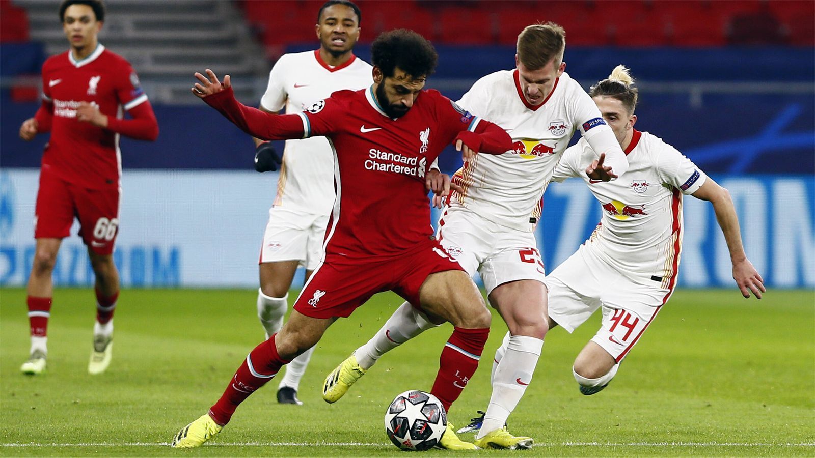 
                <strong>Mutlos raus: RB Leipzig gegen den FC Liverpool in der Einzelkritik</strong><br>
                Gegen angeschlagene Liverpooler fällt RB Leipzig zu wenig ein. Nach einem 0:2 im Achtelfinal-Rückspiel ist RB verdient aus der Champions League ausgeschieden. Wir haben die RB-Stars benotet.
              