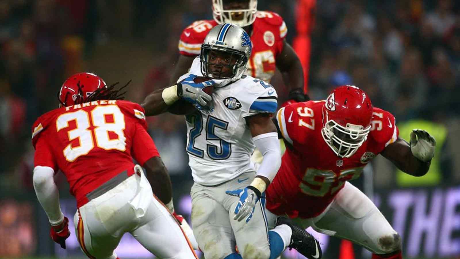 <strong>2015 in London: Kansas City Chiefs vs. Detroit Lions. </strong><br>
                Die Kansas City Chiefs und Detroit Lions liefen im Wembley Stadium auf. Mit 45:10 sorgten die Chiefs dabei für einen Kantersieg.
