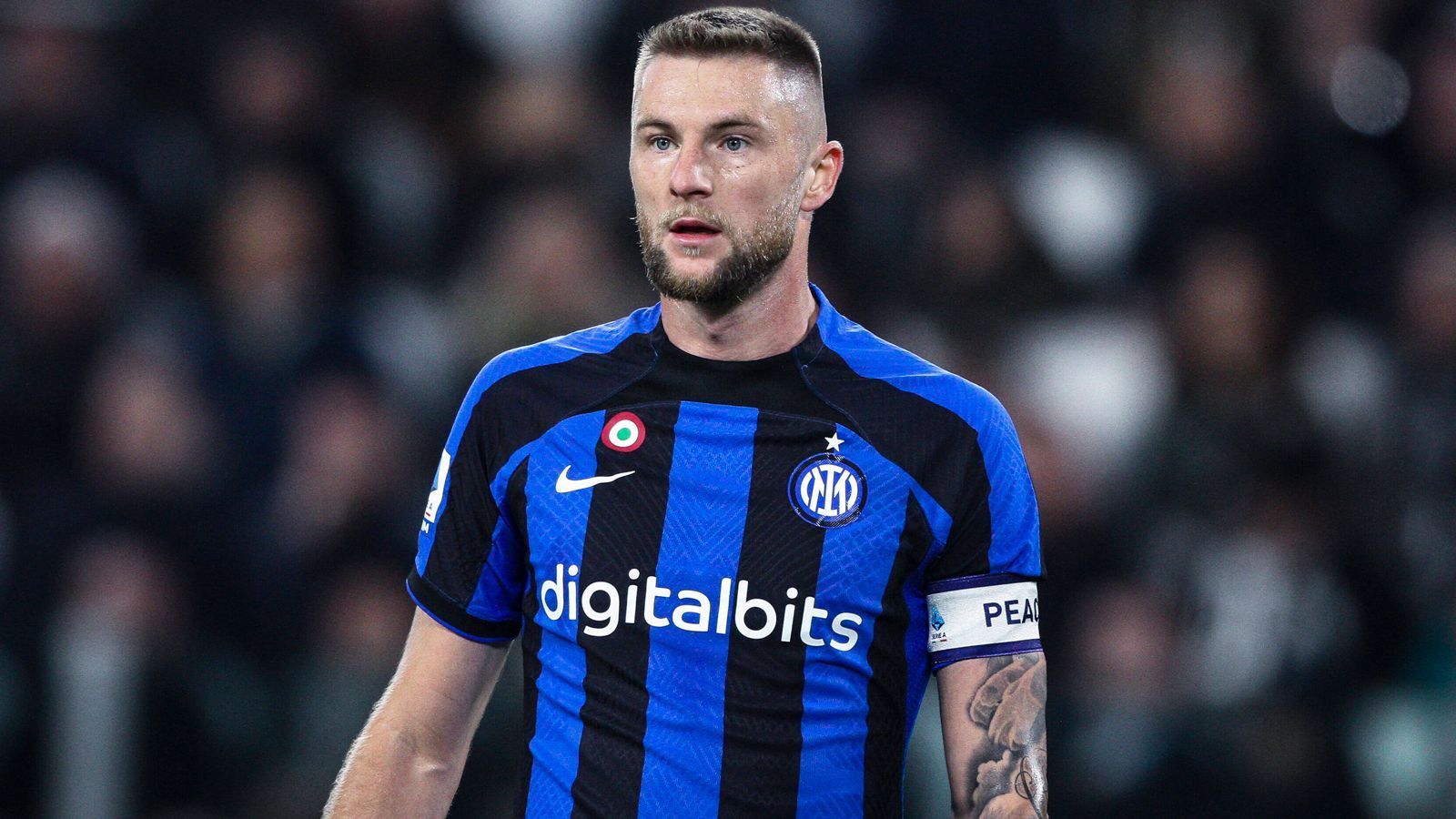 
                <strong>Milan Skriniar</strong><br>
                &#x2022; Verein: Inter Mailand<br>&#x2022; Position: Innenverteidiger<br>&#x2022; Marktwert: 60 Millionen Euro<br>
              