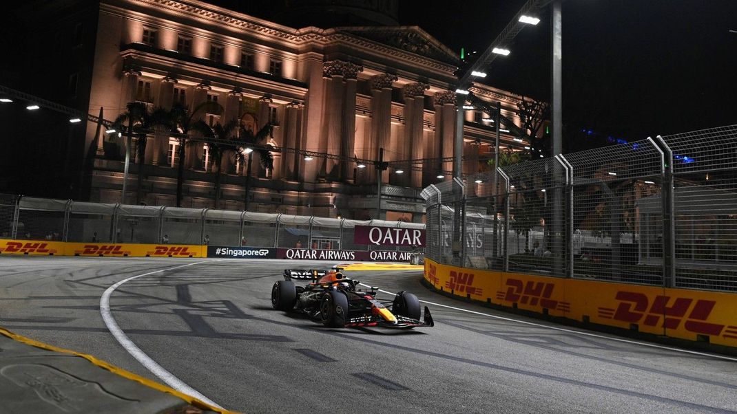 Max Verstappen auf dem Marina Bay Street Circuit