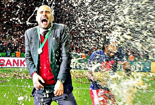 
                <strong>Pep Guardiola - Erfolgsquote</strong><br>
                Für Bayern (101) und Barcelona (247) stand Pep bislang 348 Mal an der Seitenlinie. Damit holt er im Schnitt alle 18 Spiele einen Titel. Wahnsinn! Genau wie seine Bilanz: 27 Titel hätte Guardiola bislang gewinnen können, 19 hat er geholt - macht eine Quote von 70 Prozent!
              