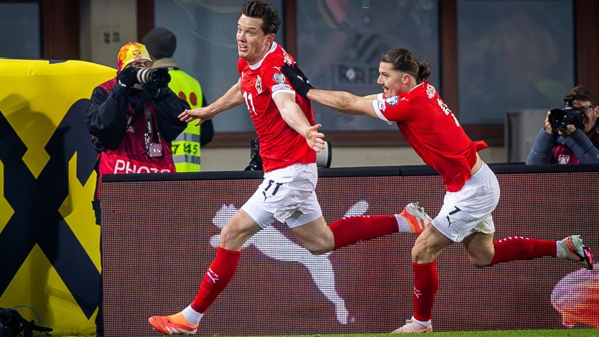 Michael Gregorisch (l.) bejubelt seinen Treffer