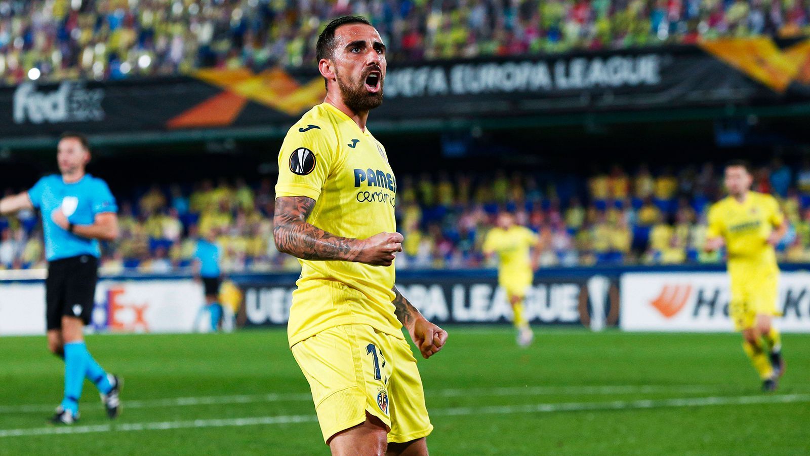 
                <strong>Paco Alcacer (Januar 2020 zum FC Villarreal)</strong><br>
                Als Paco Alcacer nach seiner Verpflichtung im Sommer 2018 in seinen ersten elf Bundesligaspielen zwölf Tore machte, hätten sie ihm in Dortmund schon fast ein Denkmal gebaut. Doch was so verheißungsvoll begann, sollte nicht lange dauern: nach nur anderthalb Jahren im Trikot der Schwarz-Gelben, mehrfach von Verletzungen geplagt und in der Rolle des Jokers, die er seiner Meinung nach zu oft innehatte, unzufrieden, verließ Alcacer den BVB Anfang des Jahres für 23 Millionen Euro in Richtung FC Villarreal. Was man dem 27-Jährigen auch dort definitiv nicht vorwerfen kann, sind Startprobleme. Elf Spiele, neun Tore, zwei Assists hat der Stürmer in der laufenden Saison bereits auf dem Konto; in der Europa League ist das gelbe U-Boot ungeschlagen Erster, in der Primera Division noch vor Real und Barca auf Rang zwei.
              