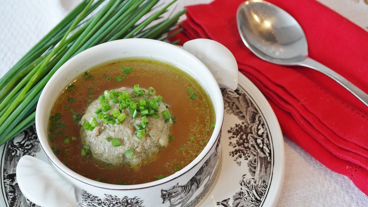 leberknödelsuppe