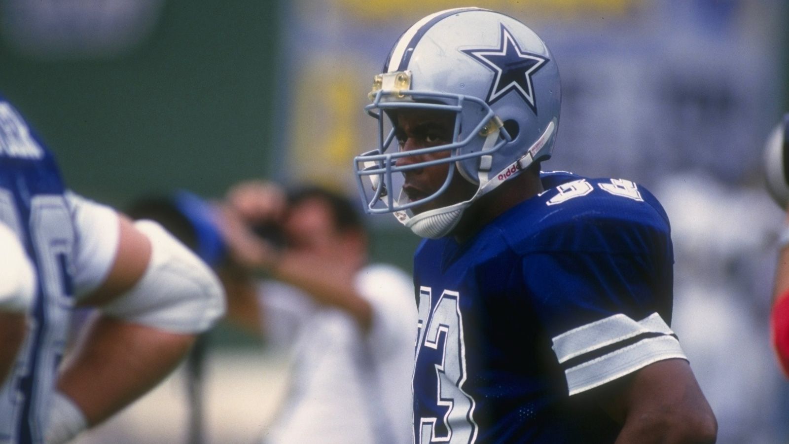
                <strong>Super Bowl XII: Dallas Cowboys vs. Denver Broncos</strong><br>
                Im Januar 1978 besiegten die Dallas Cowboys mit Running Back Tony Dorsett die Denver Broncos im Super Bowl mit 27:10. In der Regular Season hatten die Cowboys ebenfalls gewonnen, die Partie endete 14:6.
              