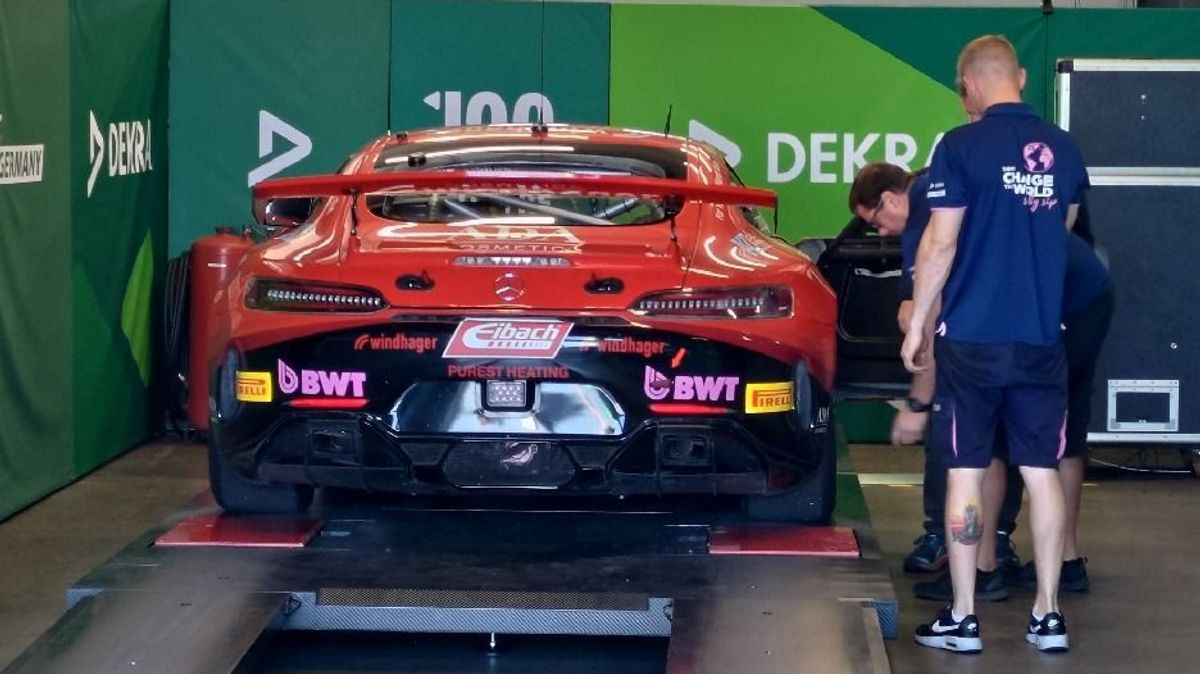 In der Dekra-Box werden die Boliden an den DTM-Wochenenden vermessen