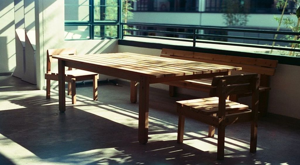Balkontisch selber bauen Holz hat Charme SAT.1 Ratgeber