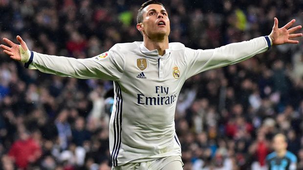 
                <strong>Platz 1: Cristiano Ronaldo (Real Madrid)</strong><br>
                Platz 1: Cristiano Ronaldo (Real Madrid) - 87,5 Mio. Euro
              