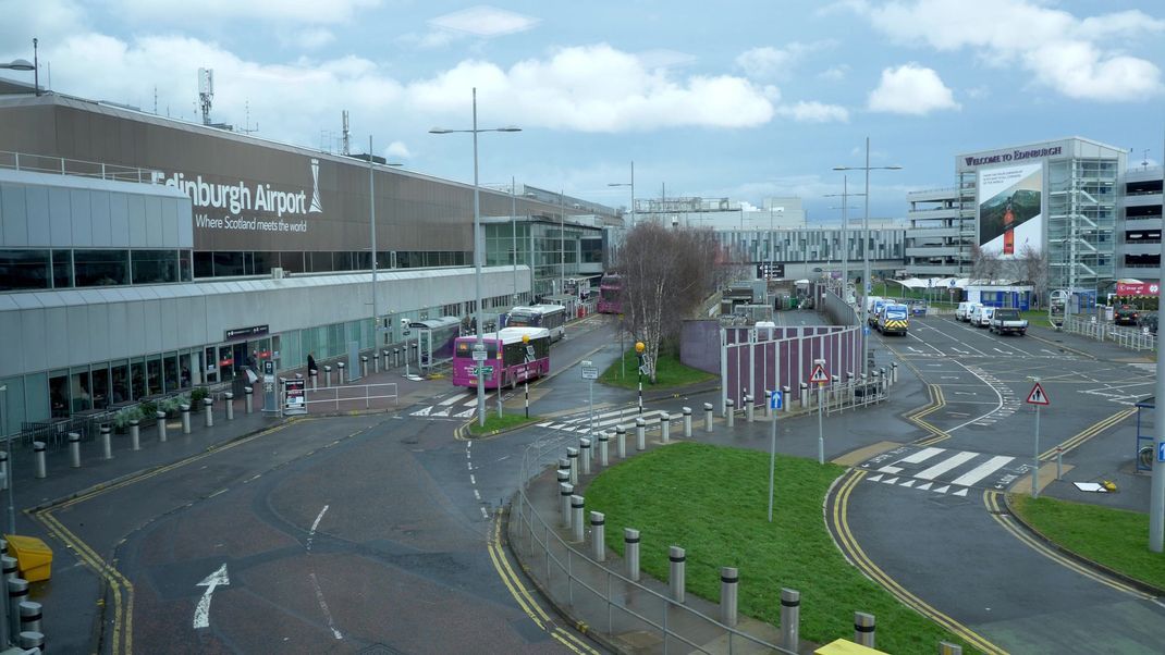 Eine Störung in der Flugsicherung am schottischen Flughafen Edinburgh sorgte für etliche Flugverspätungen und Annulierungen.