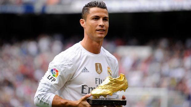 
                <strong>Ronaldo: Allgemeine Torquote</strong><br>
                ... zum Vergleich: Cristiano Ronaldo hat in der vergangenen Saison 61 Tore in 54 Pflichtspielen erzielt. Damit brauchte Ronaldo 76 Minuten für einen Pflichtspiel-Treffer - mehr als der BVB-Stürmer.
              