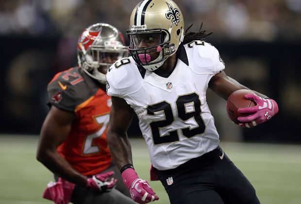 
                <strong>New Orleans Saints - Tampa Bay Buccaneers 37:31 n.V.</strong><br>
                Einer, der die knapp bekleideten Schönheiten wohl vollkommen ausblenden kann, ist Khiry Robinson. Der Running Back entscheidet mit seinem Touchdown in der Overtime die Partie.
              