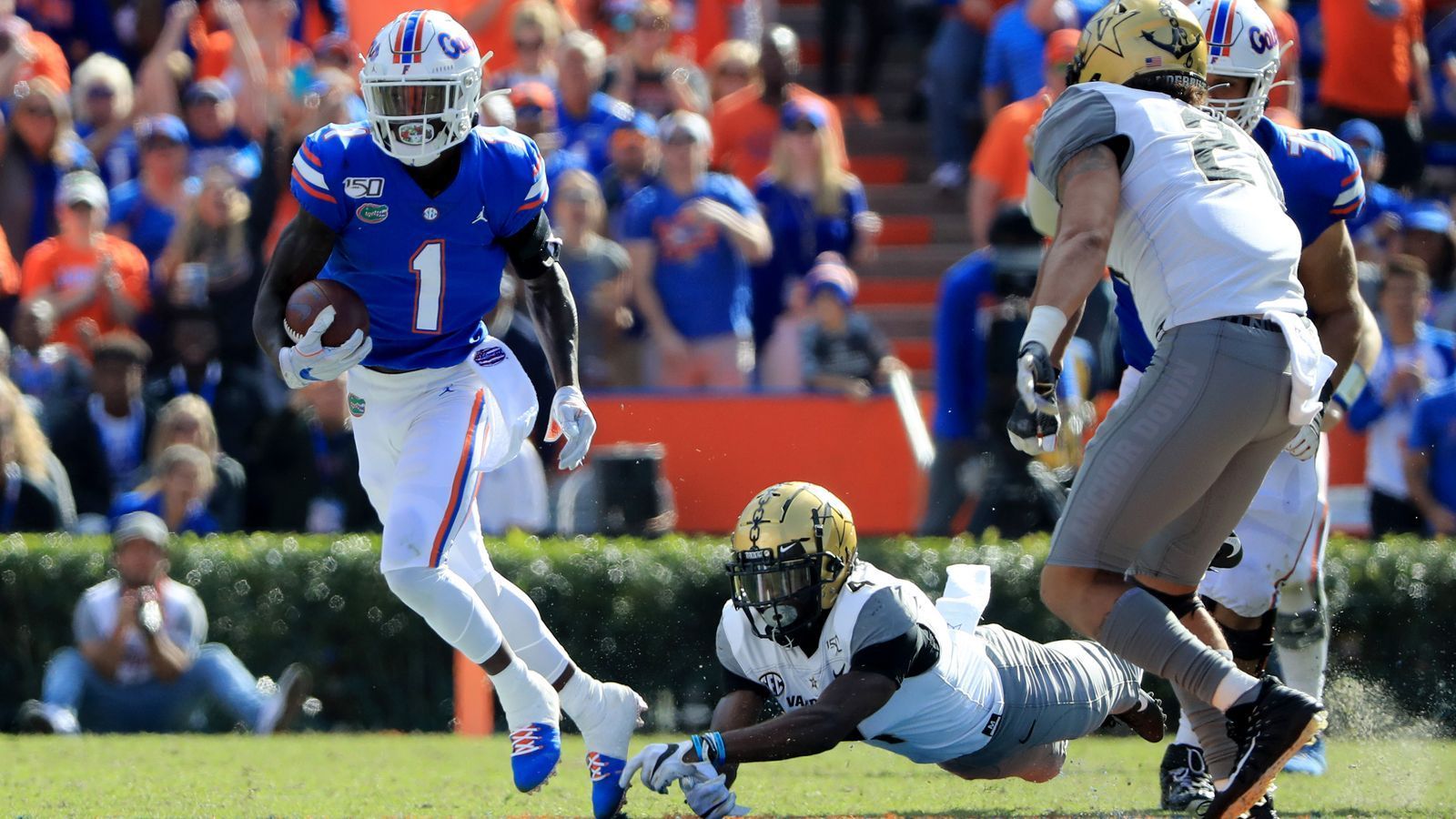 
                <strong>University of Florida (1 First-Round-Pick)</strong><br>
                C. J. HendersonGedraftet von: Jacksonville JaguarsPosition: Cornerback
              