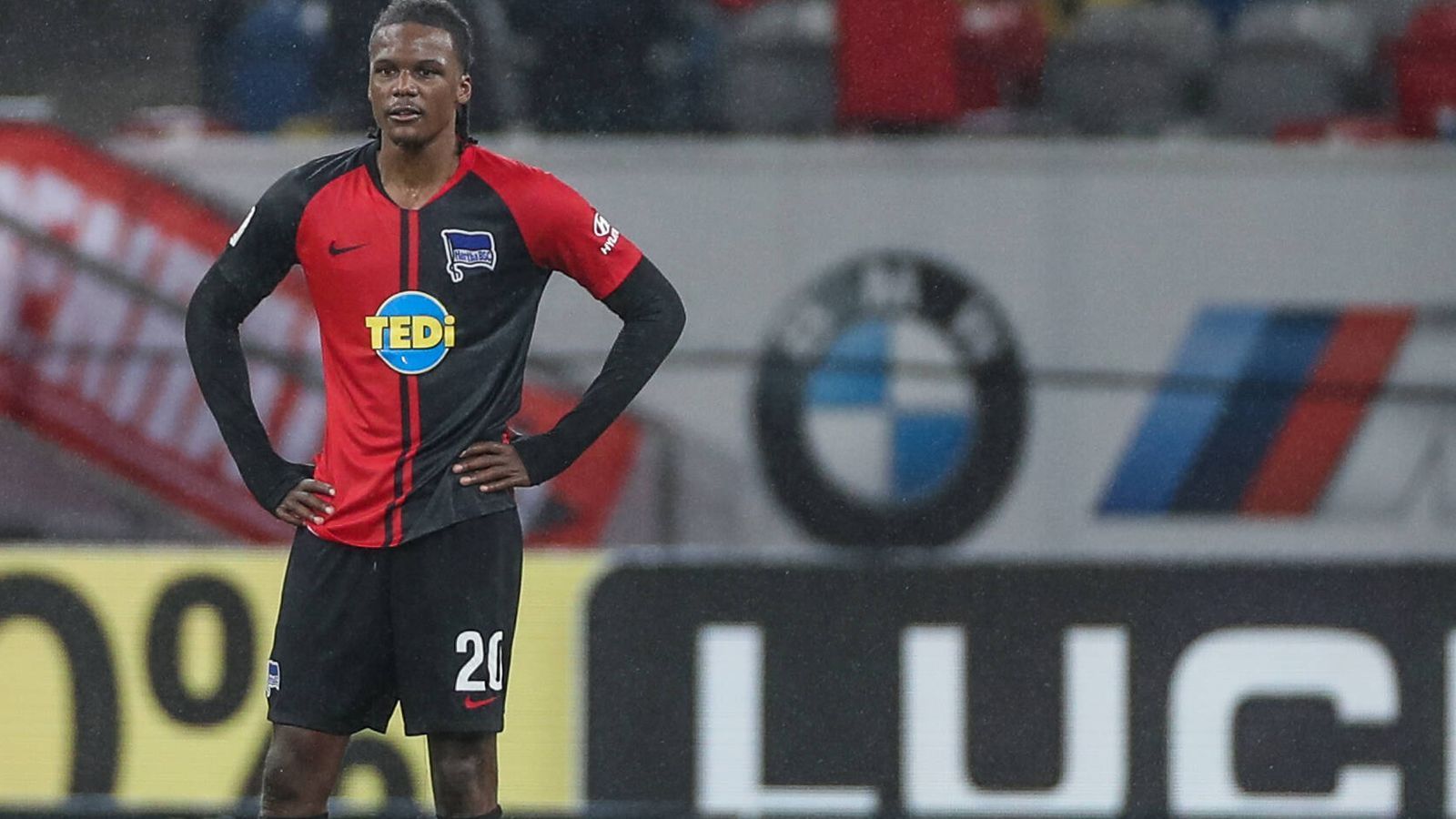 
                <strong>Dedryck Boyata</strong><br>
                War mal Top-Mann, diesmal aber kein Mehrwert. Liegt aber auch am direkten Umfeld. Defensive heute insgesamt ohne jegliche Dynamik, zerstritten und inkompetent. Keine Innovationen. Note: 6
              