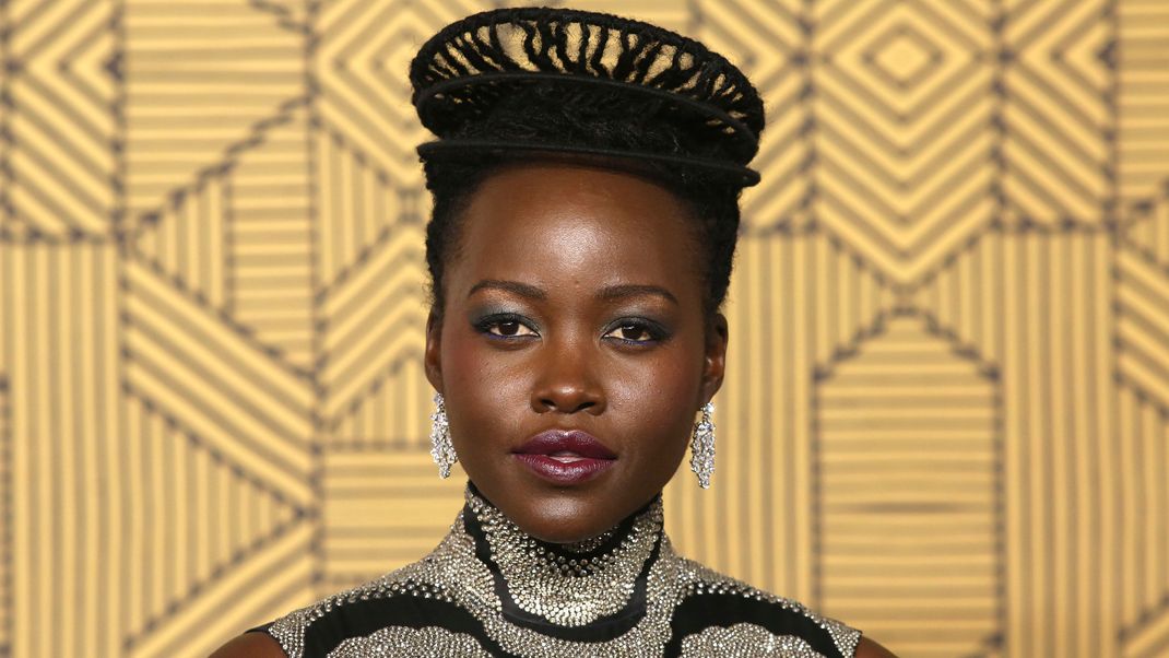 Lupita Nyong'o gibt auf Instagram jetzt ganz überraschend die Trennung von ihrem Partner bekannt. Alle Infos gibt es hier.