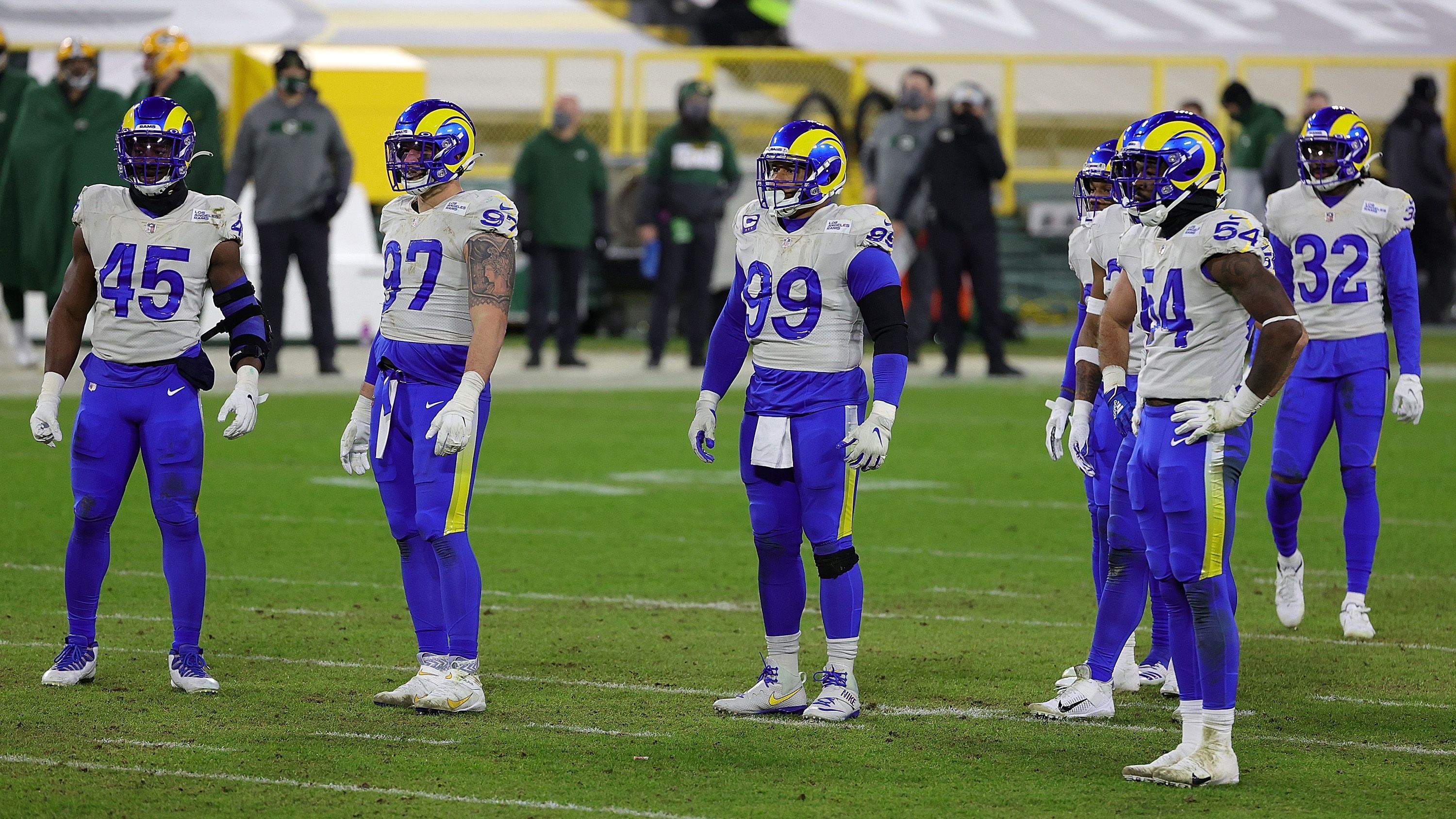 
                <strong>Los Angeles Rams</strong><br>
                Das bisher letzte Team, das seinen Boykott bekanntgab, waren die Los Angeles Rams: "Obwohl wir die Hoffnung haben, dass die Pandemie besiegt werden kann, geht der Kampf dagegen weiter. Deshalb glauben wir, dass es zu diesem Zeitpunkt für die Spieler unnötig ist, sich Risiken bei freiwilligen Workouts auszusetzen."
              