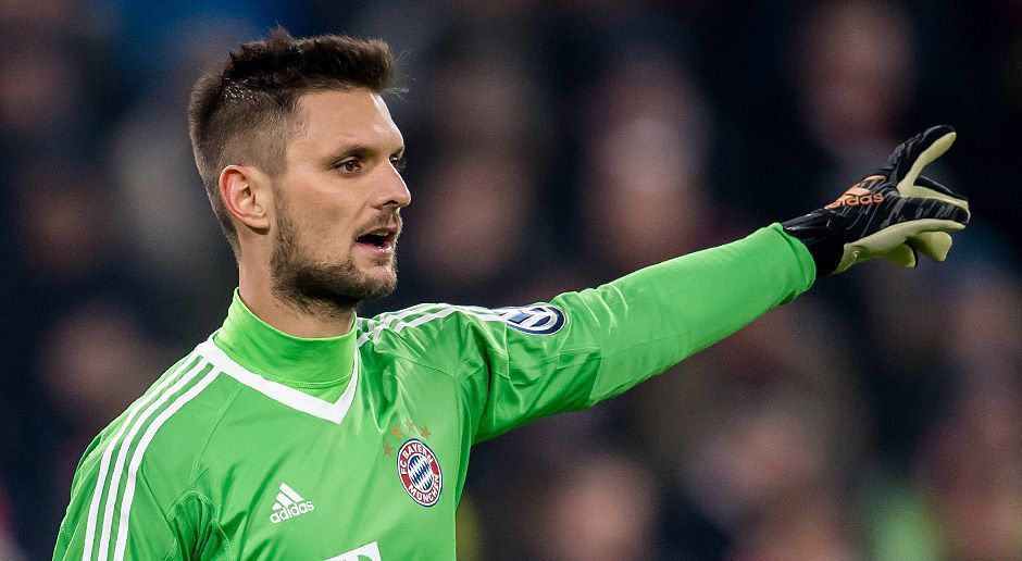 
                <strong>Sven Ulreich</strong><br>
                Bayerns Torhüter wurde vor der Pause kein einziges Mal geprüft. Nach dem Seitenwechsel hatte Ulreich jedoch Glück, als Bayers Bailey in der 55. Minute nur die Oberkante der Latte traf. Beim Gegentreffer durch Volland war Ulreich chancenlos, weil der Schuss von Süle noch entscheidend abgefälscht wurde. ran-Note: 3
              