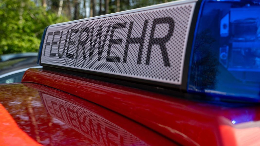 In einem Wohnhaus in Wiesbaden sind mehrere Menschen durch Kohlenmonoxid verletzt worden.