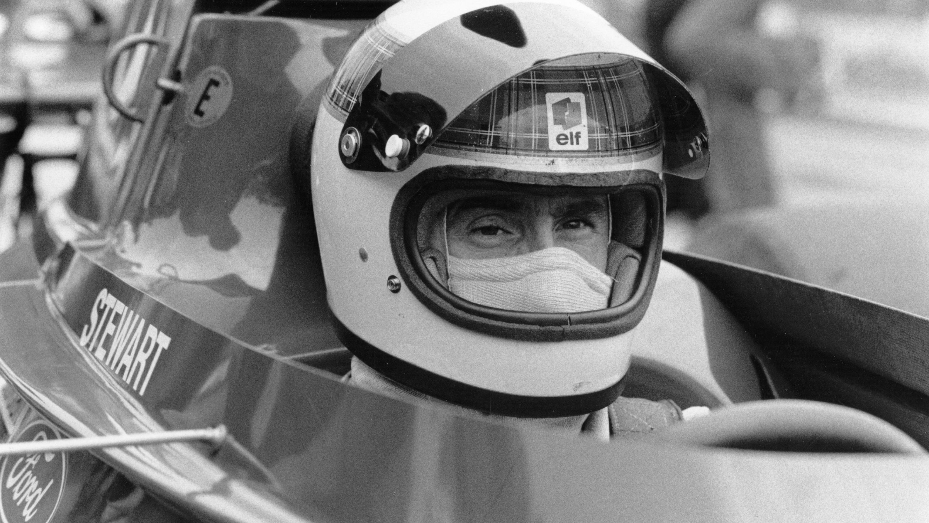 <strong>Platz 6 (geteilt): 1971 (Sir Jackie Stewart)</strong><br>Sir Jackie Stewart konnte den WM-Sieg im Jahr 1971 mit Tyrrell beim Großen Preis von Österreich drei Rennen vor dem Ende erringen. Es war sein zweiter von insgesamt drei Weltmeistertiteln. Bei nur elf insgesamt gefahrenen Rennen in der Saison ist diese Leistung umso beeindruckender.