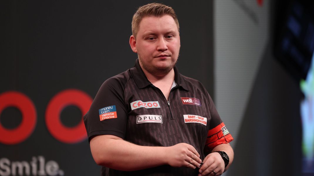 2nd February 2024, Marshall Arena, Milton Keynes, England; 2024 PDC Cazoo Darts Masters Day 1; Martin Schindler during his loss in the match against Dave Chisnall PUBLICATIONxNOTxINxUK ActionPlus12604614 ShaunxBrooks