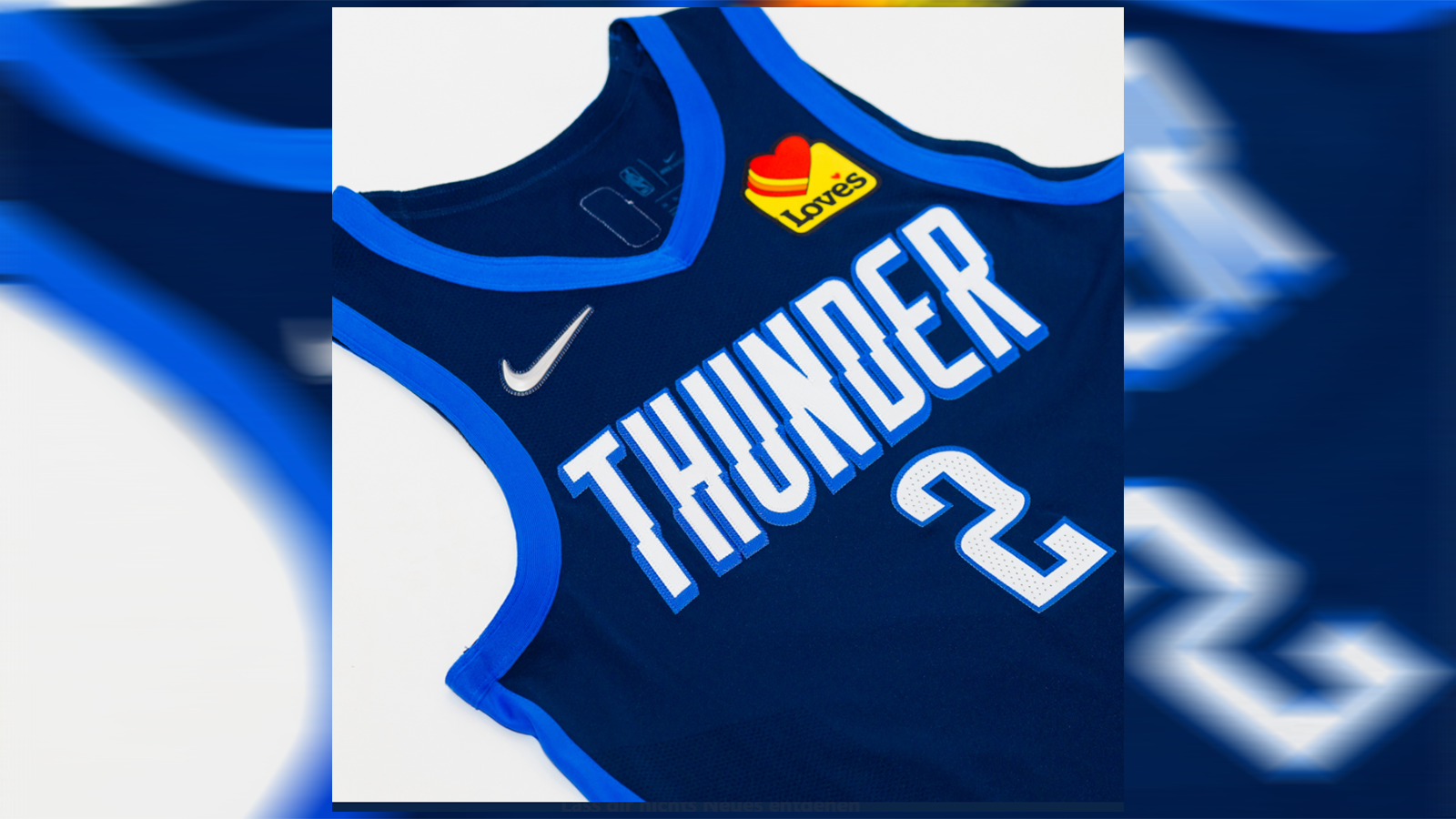 
                <strong>Oklahoma City Thunder</strong><br>
                Ebenfalls recht klassisch ist das Trikot von OKC angelegt - allerdings nicht wirklich klassisch für Oklahoma, sondern eher für Dallas. Dunkelblau mit blauer Umrandung, das ist eigentlich Nowitzki-Style.
              