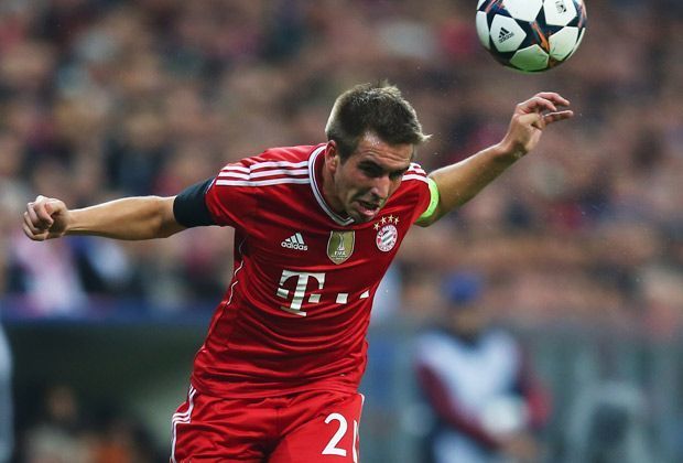 
                <strong>Bayern München - Real Madrid 0:4</strong><br>
                Der FC Bayern müht sich in Halbzeit zwei noch nach Kräften. Der Glaube an das Finale ist selbstverständlich verloren...
              