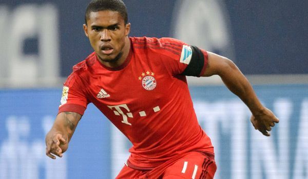 
                <strong>Douglas Costa</strong><br>
                Douglas Costa: Trotz seiner Schnelligkeit und seinen technischen Fähigkeiten blieb der Brasilianer häufig hängen. Spielte mehrere Fehlpässe. Dennoch trat Costa sehr engagiert auf. ran-Note: 3.
              