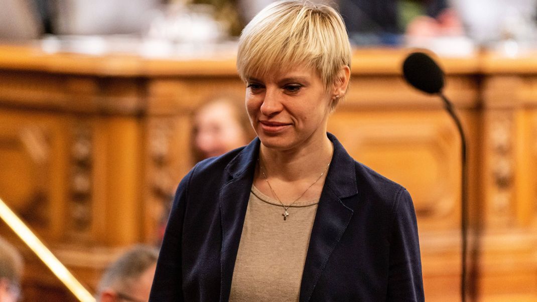 Nachdem Petersen (Bild) aufgrund ihrer Russlandnähe aus der AfD ausgeschlossen worden war, wanderte sie nach Russland aus. Nun will sie wieder zurück nach Deutschland. (Archivbild)