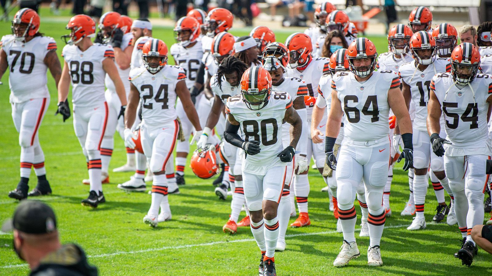 
                <strong>Platz 5: Cleveland Browns (Teamstärke: 87)</strong><br>
                &#x2022; Defense-Wertung: 79 -<br>&#x2022; Offense-Wertung: 89 <br>
              