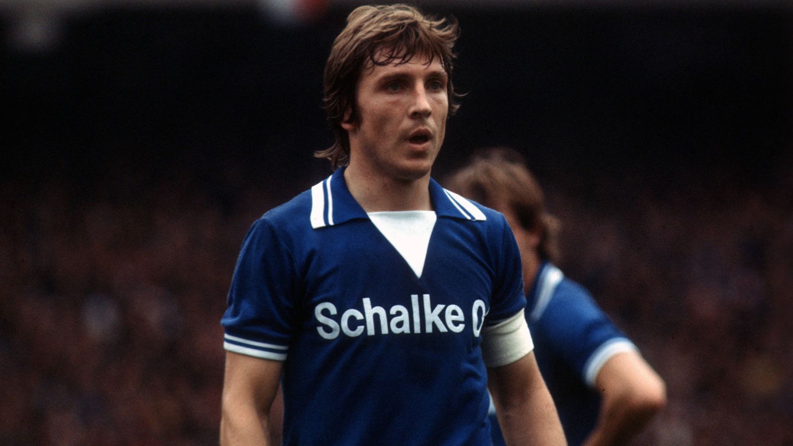 
                <strong>Platz 15 - Klaus Fischer</strong><br>
                Bundesliga-Siege: 227Bundesliga-Spiele: 535Bundesliga-Tore: 268In der Bundesliga aktiv für: FC Schalke 04, 1860 München, VfL Bochum, 1. FC Köln
              