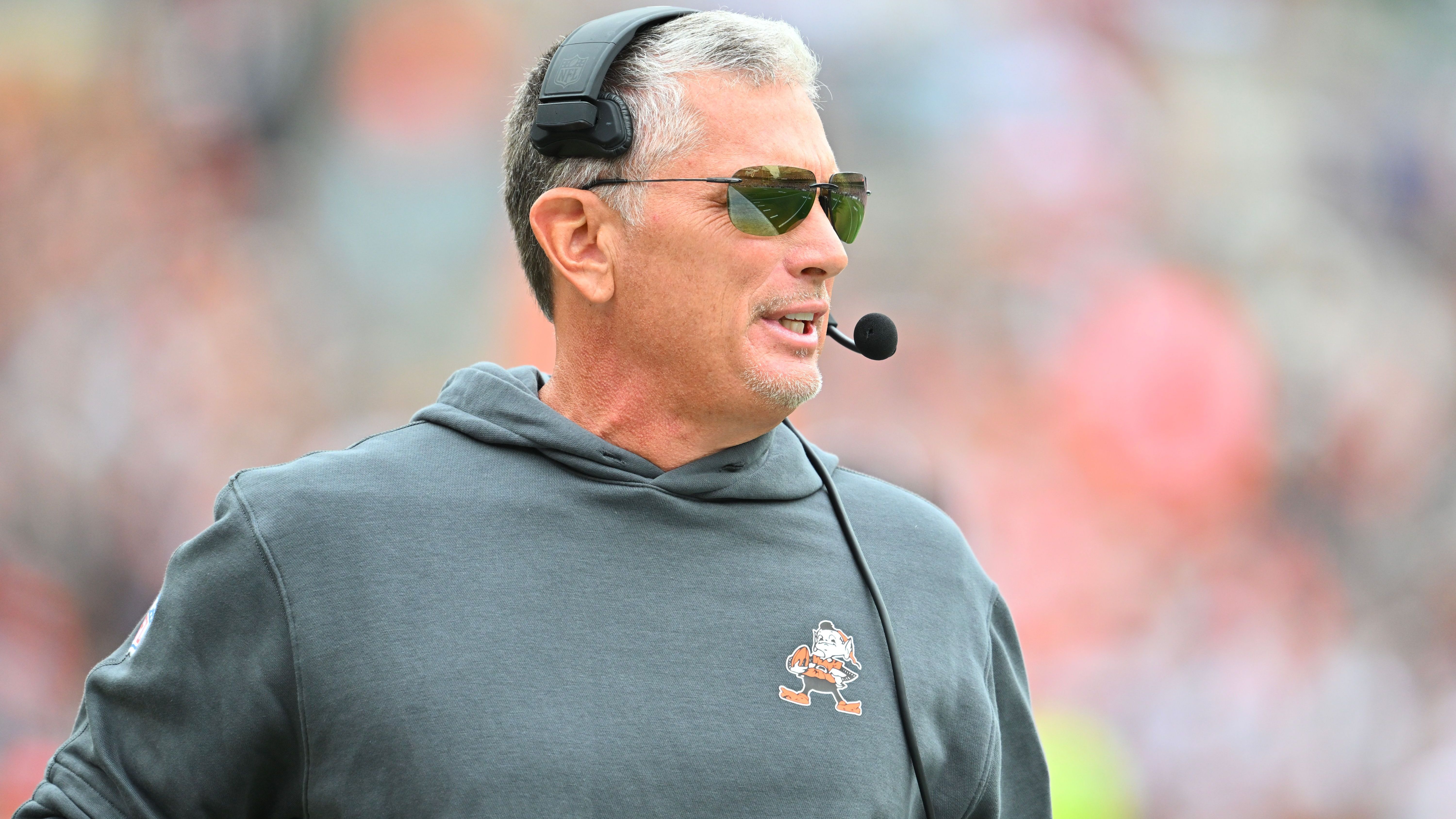 <strong>Assistant Coach of the Year</strong><br>Jim Schwartz, Cleveland Browns, Defensive Coordinator<br><strong>Wahlergebnis mit Punkteabstufung 5-3-1:</strong> <br>1. Schwartz, 25-10-5 = 160<br>2. Mike MacDonald,&nbsp;Defensive Coordinator, Ravens,  11-11-6 = 94<br>3. Ben Johnson, Offensive Coordinator, Lions 6-10-5 = 65<br>4. Bobby Slowik, Offensive Coordinator, Texans, 4-7-12 = 53<br>5. Todd Monken, Offensive Coordinator, Ravens, 3-8-7 = 46