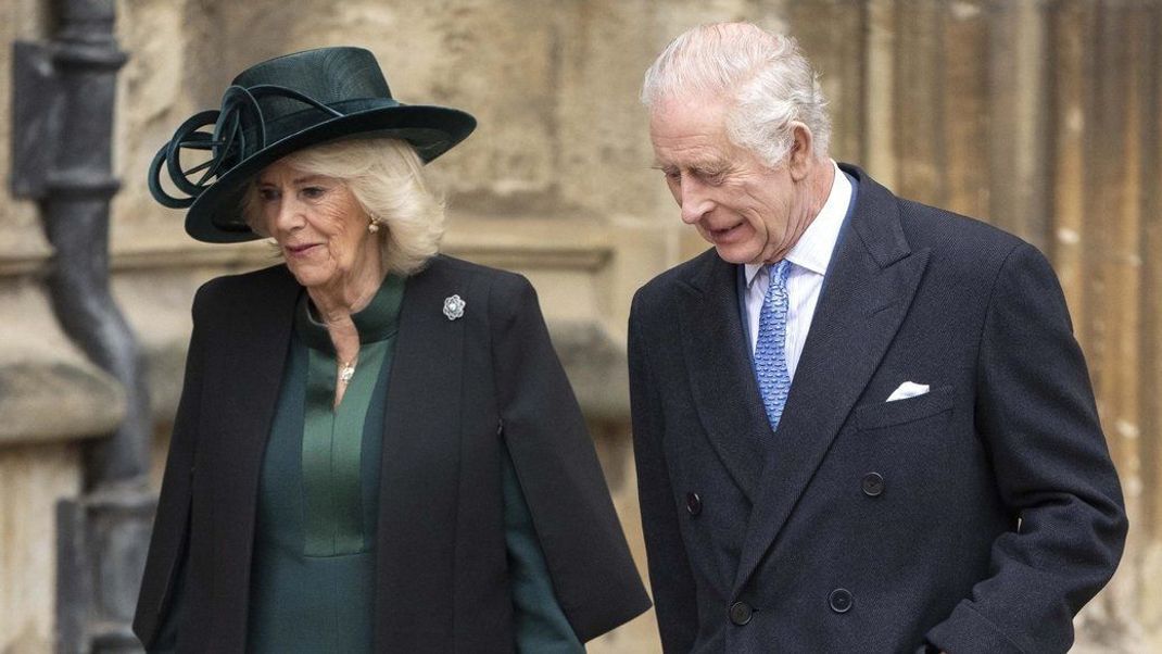 König Charles III. und Königin Camilla besuchen die Crathie Kirk in Schottland, um der verstorbenen Queen Elizabeth II. zu gedenken.