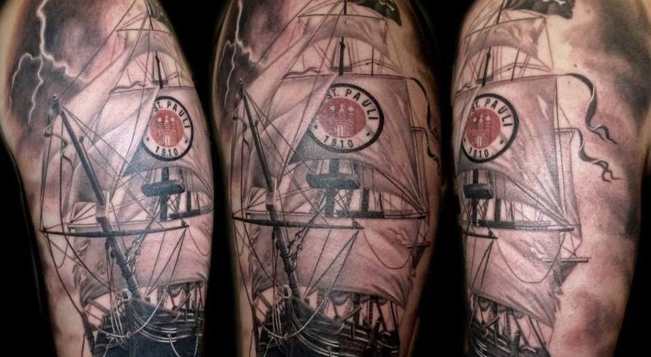 
                <strong>Bundesliga und Co.: Das sind die Klub-Tattoos der ran-User</strong><br>
                Auch bei den ran-Usern geht die Liebe zu ihrem Verein unter die Haut - wie bei diesem Fan des FC St. Pauli. Ganz nach dem Motto: Was die englischen Fans können, können wir schon lange. ran.de zeigt die schönsten Kunstwerke der ran-User.
              