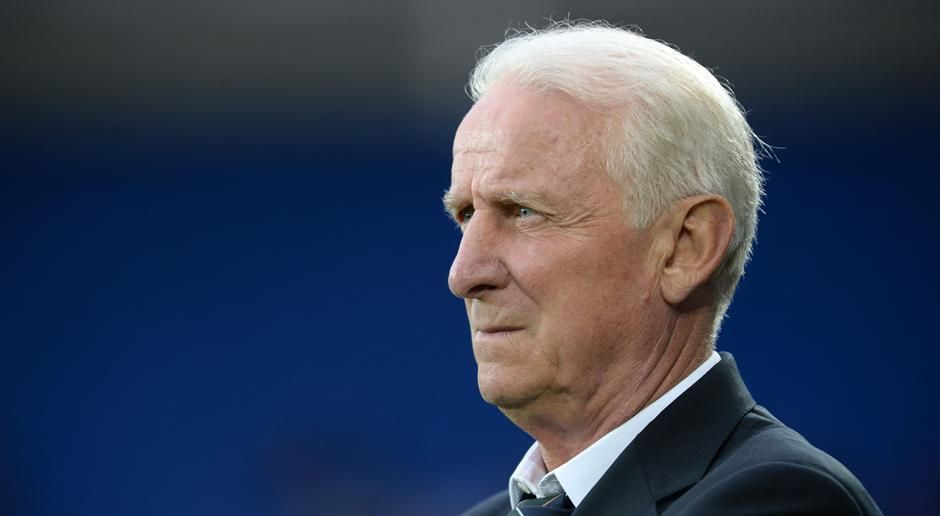 
                <strong>Giovanni Trapattoni</strong><br>
                Platz 6: Giovanni Trapattoni - 56 Siege, 22 Unentschieden, 22 Niederlagen
              