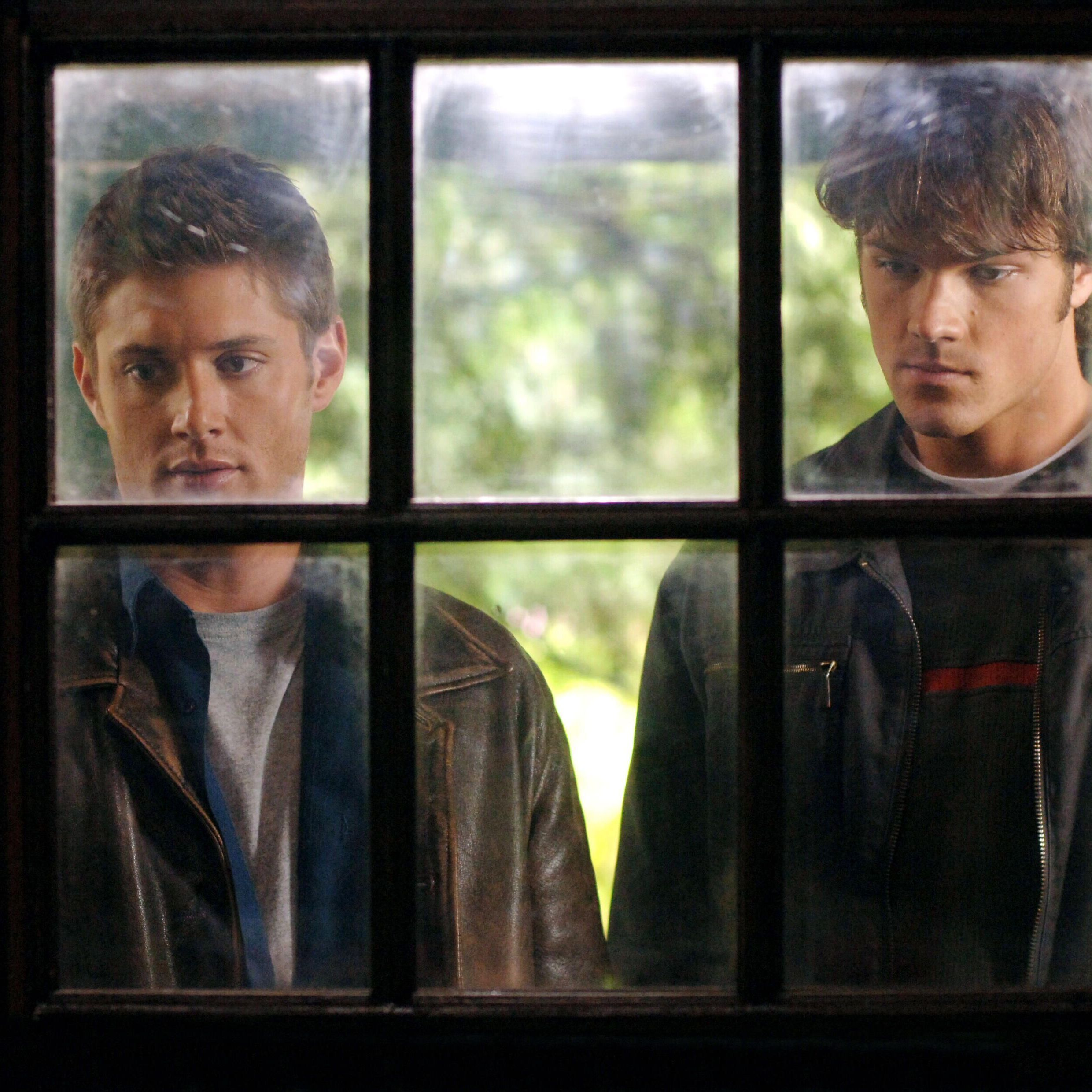 Jensen Ackles und Jared Padalecki spielen in "Supernatural" die Dämonenjäger und Brüder Dean und Sam Winchester.