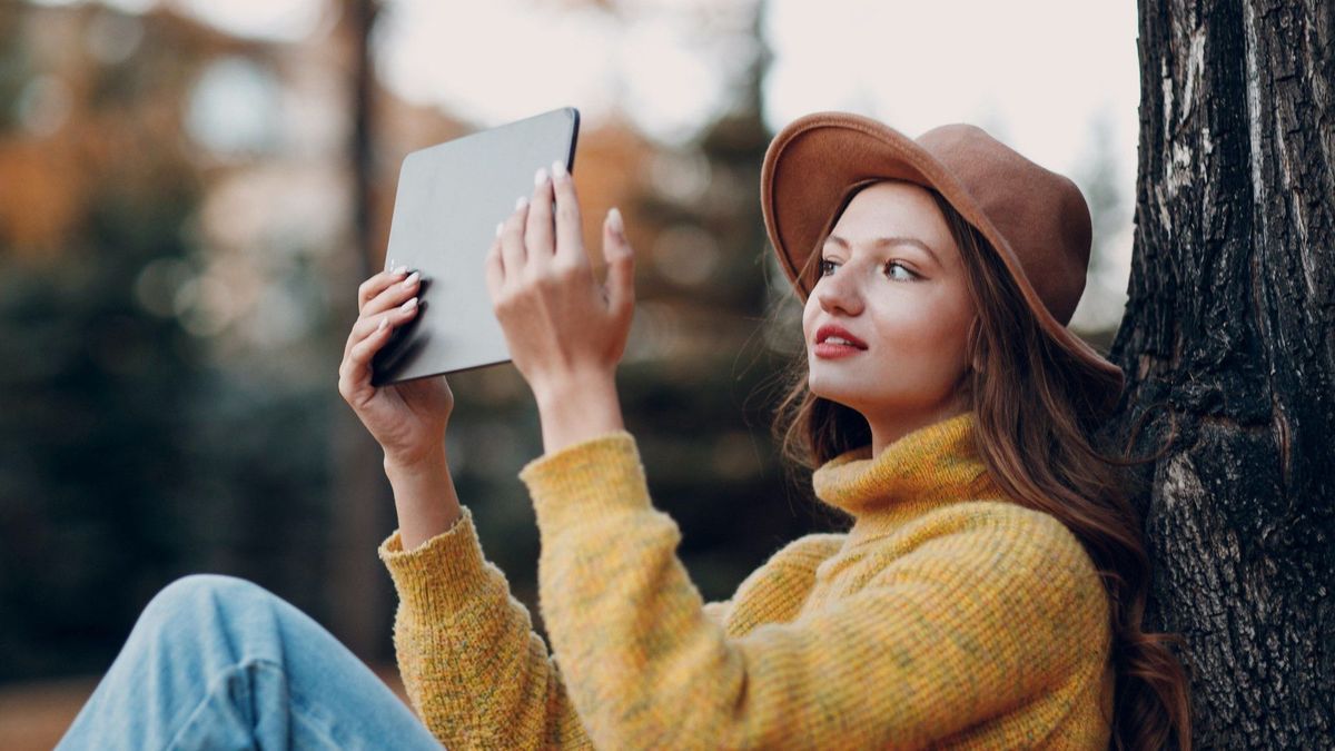 NeuerTeaserFrauSelfie