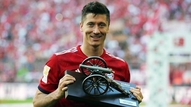 
                <strong>Bundesliga: Robert Lewandowski (FC Bayern)</strong><br>
                Tore: 29Liga-Einsätze: 30
              