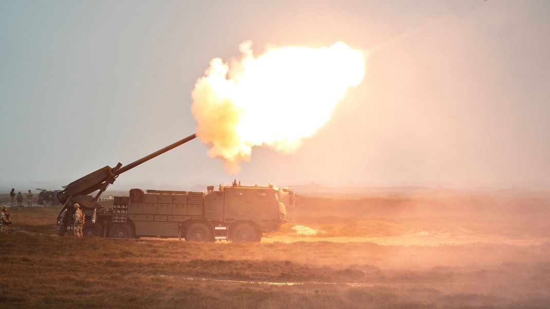 Die EU will der Ukraine eine Million Artilleriegeschosse liefern.