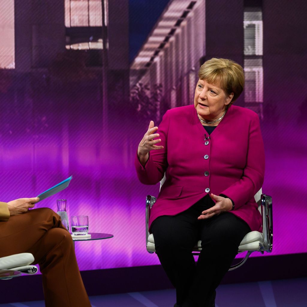 Regierungszeit im Rückblick: Angela Merkel spricht bei Maybrit Illner über Versäumnisse