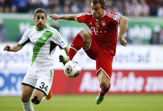 
                <strong>VfL Wolfsburg - FC Bayern München 1:6</strong><br>
                Das Topspiel des Spieltags findet in Wolfsburg statt, wo der VfL den Triplesieger aus München erwartet. Es entwickelt sich ein Duell, indem sich die Wölfe keineswegs verstecken und sogar mit 1:0 in Führung gehen.
              