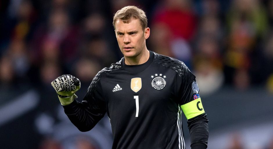 
                <strong>Manuel Neuer</strong><br>
                Manuel Neuer: Er hat seit dem 16. September 2017 kein Spiel mehr bestritten. Sein Mittelfußbruch ist noch nicht auskuriert. Sein letztes Länderspiel datiert sogar aus dem Oktober 2016. Trotzdem kann er noch den Sprung auf den WM-Zug schaffen - zumal er am Freitag erklärte, zum ersten Mal wieder richtig mit voller Belastung gelaufen zu sein.
              