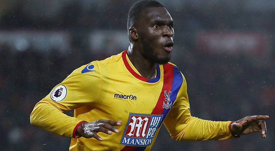 
                <strong>Platz 6: Crystal Palace mit Christian Benteke</strong><br>
                Benteke kassiert 7,3 Millionen Euro pro Jahr.
              