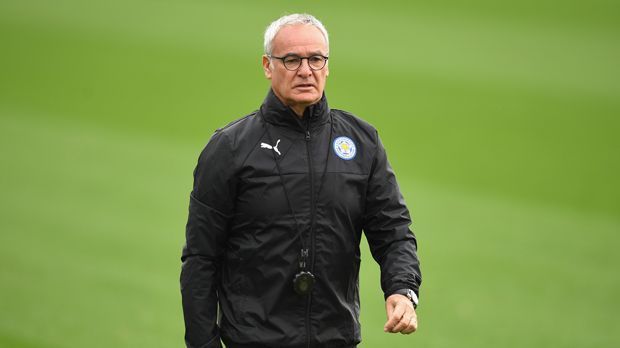 
                <strong>Claudio Ranieri (Leicester City)</strong><br>
                Claudio Ranieri ist seit 2015 Trainer bei Leicester City. Gleich in seiner Premieren-Saison führte der Argentinier die Foxes zur Sensations-Meisterschaft in der Premier League. Es war die erste in der Vereinsgeschichte.
              