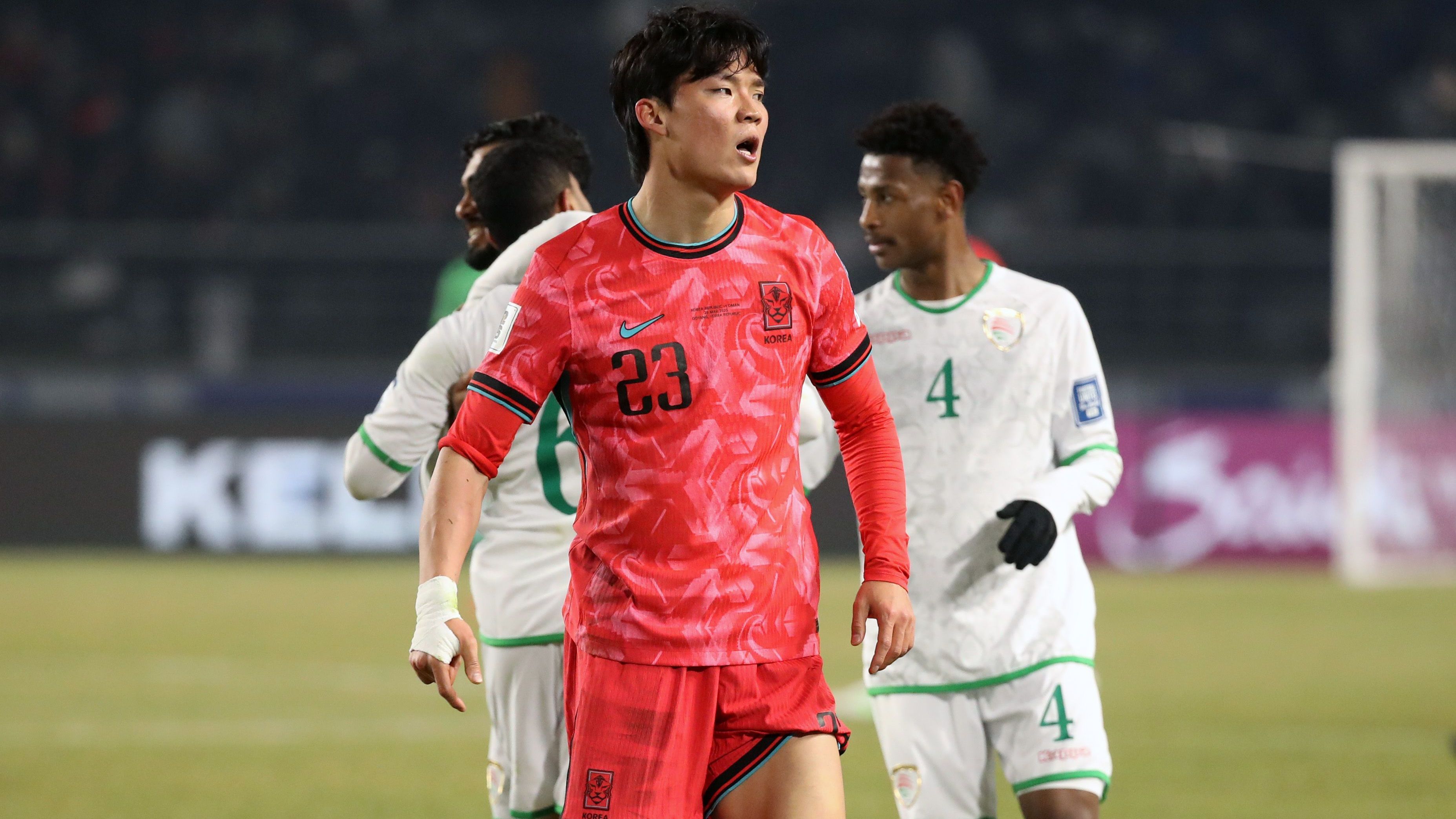 <strong>Südkorea</strong><br>... und das war Südkorea. Der WM-Stammgast löste sein Ticket durch einen Sieg im Irak und verhalf Jordanien zeitgleich ebenfalls zur Teilnahme.