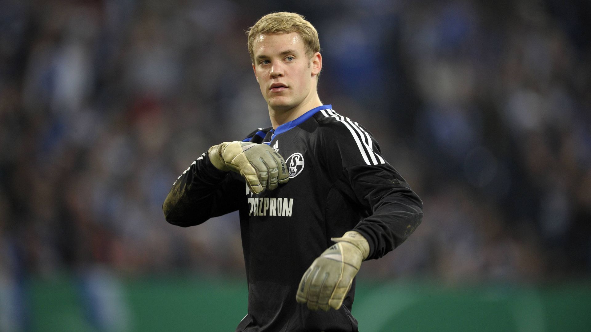 
                <strong>4: Schalke 04</strong><br>
                Alexander Nübel: Saison 2020/21 - ablösefreiLeon Goretzka: Saison 2018/19 - ablösefreiManuel Neuer (Foto): Saison 2011/12 - für 30 Millionen EuroHamit Altintop: Saison 2007/08 - ablösefrei
              