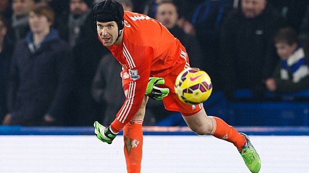 
                <strong>Tor: Petr Cech</strong><br>
                Petr Cech (Torwart): beim FC Chelsea von 2004 bis 2015. Größte Erfolge mit den Blues: Champions League 2012, Europa League 2013, vier Mal Meister.
              