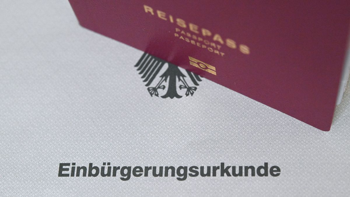 Begehrt bei vielen Asylbewerber:innen: der deutsche Reisepass