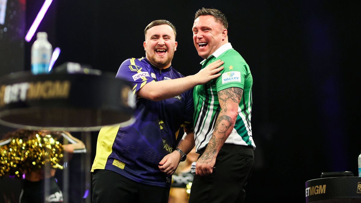 BetMGM Premier League Darts, 3Arena, Dublin 20 2 2025 Luke Littler and Gerwyn Price Luke Littler and Gerwyn Price 20 2 2025 PUBLICATIONxNOTxINxUKxIRLxFRAxNZL Copyright: x INPHO NickxElliottx BGS29598