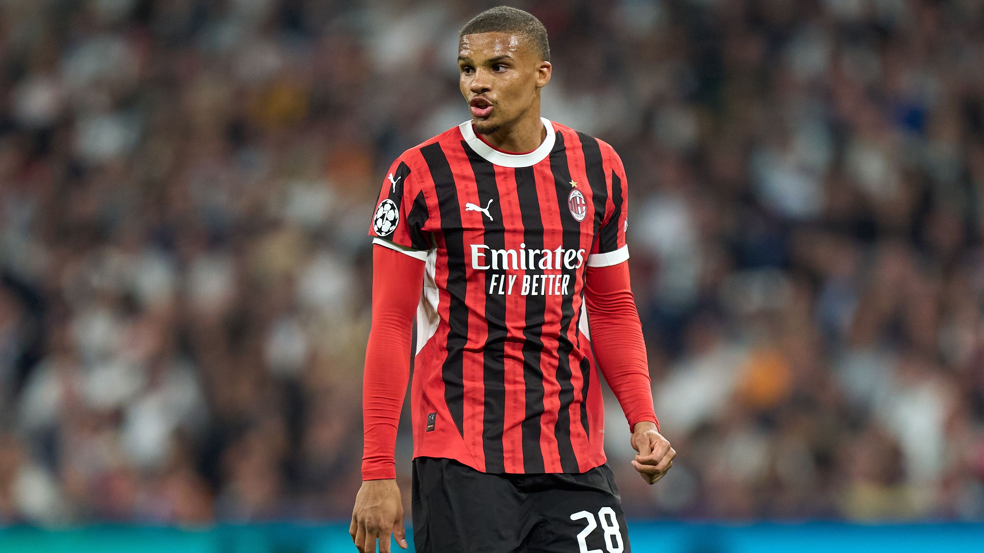 <strong>Malick Thiaw (AC Mailand)</strong><br>Die AC Mailand will Malick Thiaw wohl abgeben. Laut Fabrizio Romano sollen die "Rossoneri" eine Übereinkunft mit dem Ligarivalen Como 1907 getroffen haben. Demnach dürfte das Ablösepaket bei 25 Millionen Euro liegen. Allerdings müsse der deutsche Nationalspieler selbst noch einem Wechsel zustimmen. In Mailand hat der Verteidiger noch einen Vertrag bis zum Sommer 2027.
