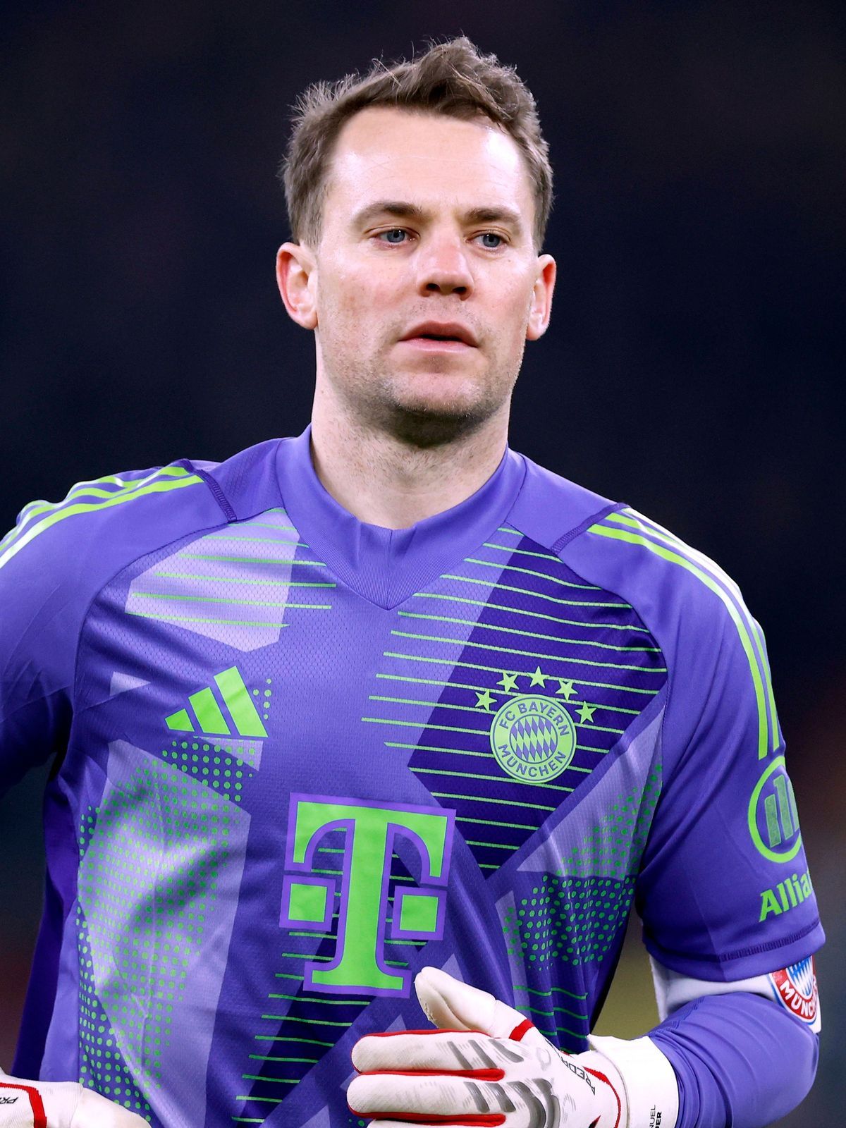 NEUER Manuel Torwart Team FC Bayern Muenchen DFL Bundesliga Saison 2024 - 2025 BL Spiel Borussia Dortmund - FC Bayern Muenchen 1 : 1 am 30.11.2024 in Dortmund DFL REGULATIONS PROHIBIT ANY USE OF PH...